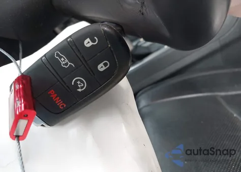 2018 Jeep Grand Cherokee High Altitude 4X4 z USA, uszkodzony, nr VIN 1C4RJFCG3JC326553